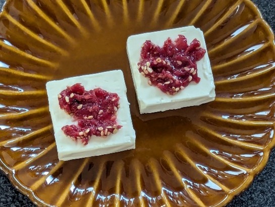 クリームチーズと梅干しの岩のりアペタイザー